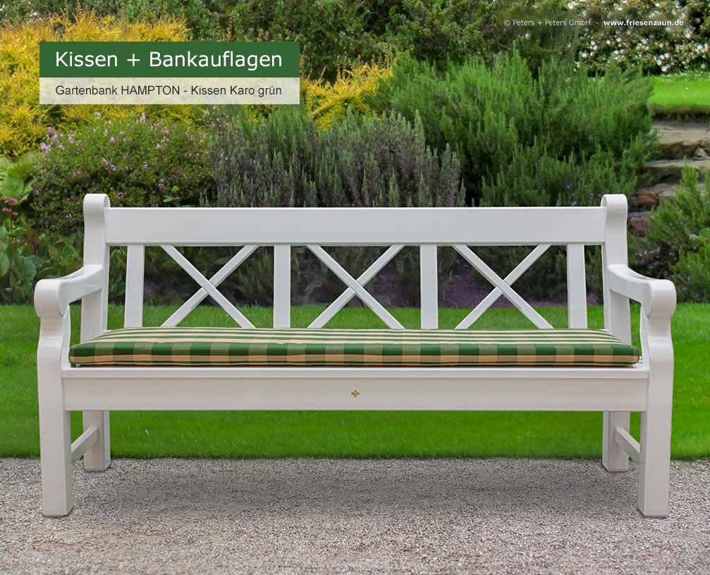 Kissen Karo grün auf  weißer 3er Gartenbank HAMPTON