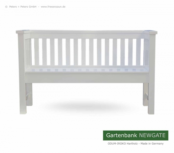 Gartenbank NEWGATE - die elegante Optik der Gartenbank harmonisiert perfekt mit Häusern im modernem Baustil.